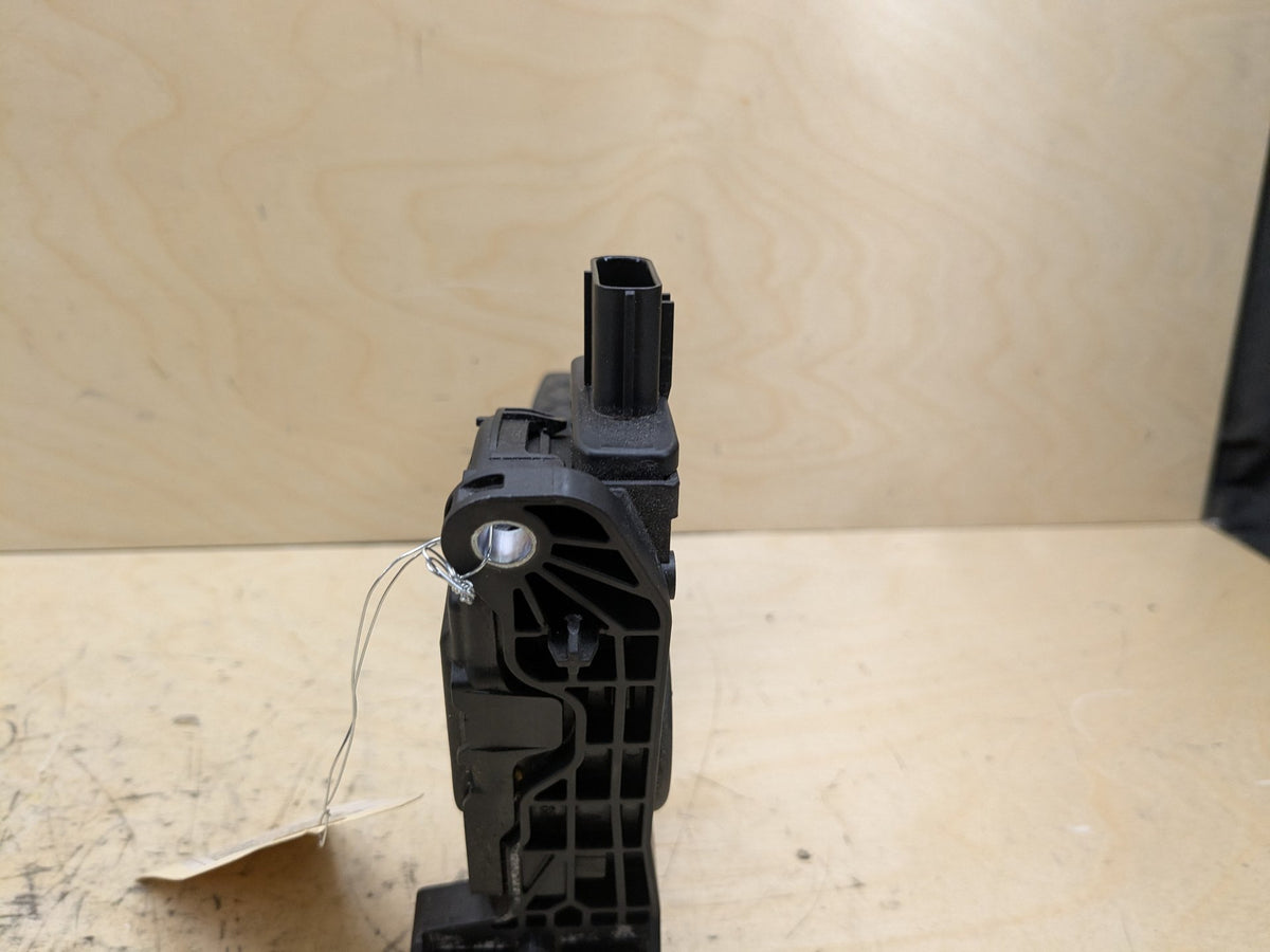 2012-2018 Audi A6 C7 Gas Accelarator Pedal 8K1723523A OEM