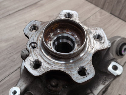 19-25 OEM BMW G20 330 M340 REAR Left Driver Side Knuckle Hub Spindle Bearing