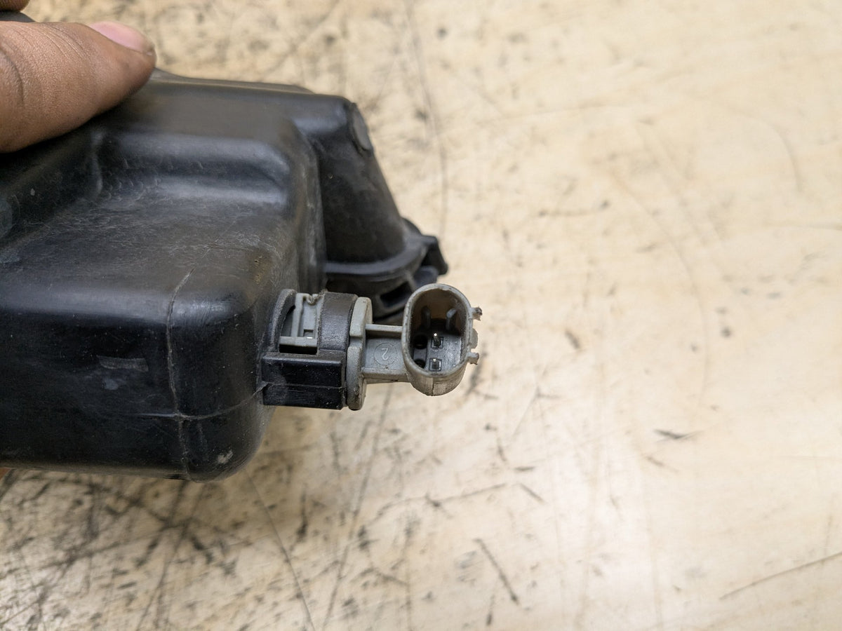 2008-2013 BMW 135i E88 Coolant Expansion Tank Reservoir 7640514 OEM