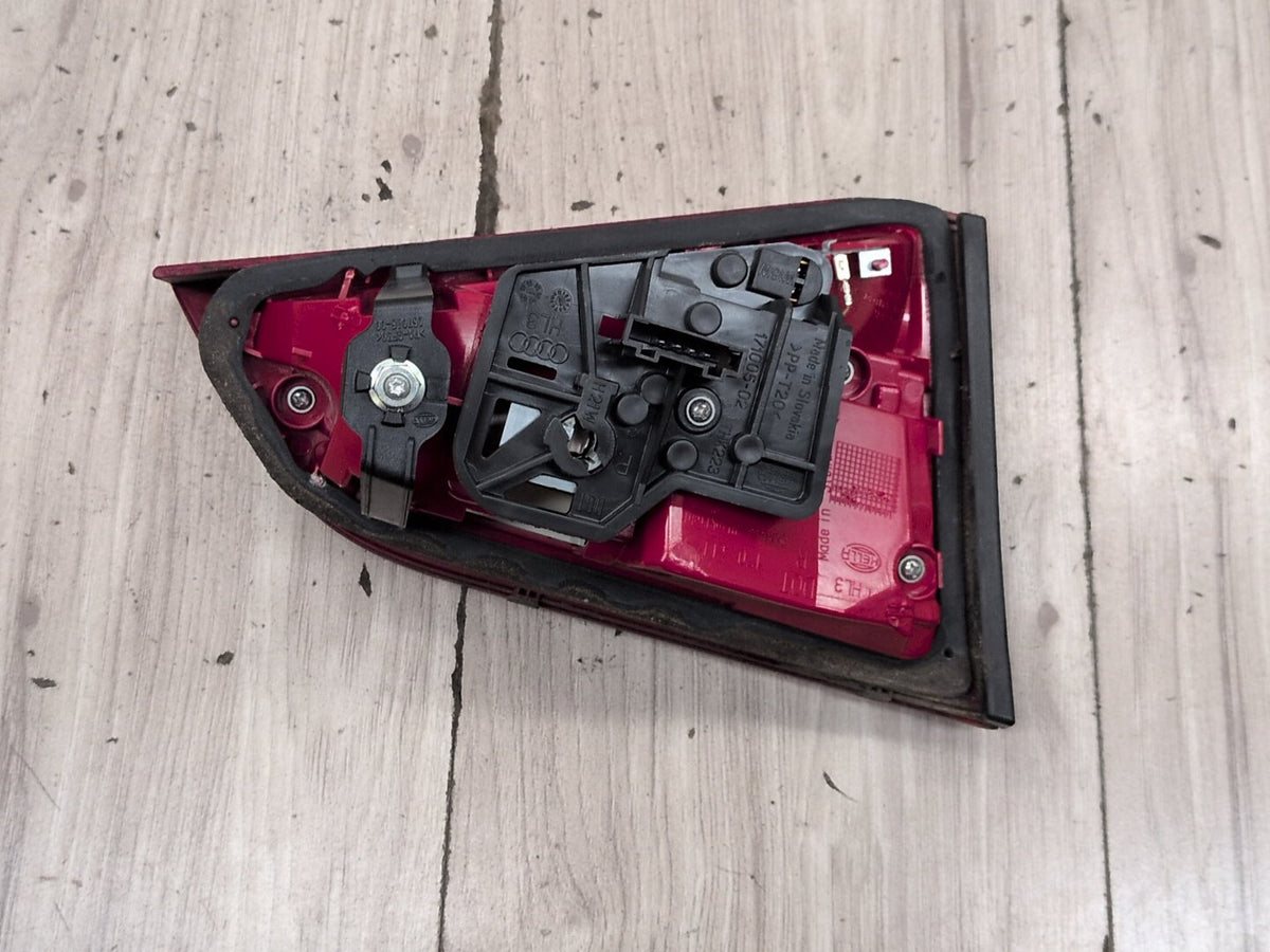 2010-2016 Audi S4 B8 Rear Right Passenger Inner Tail Light 8K5945094K OEM