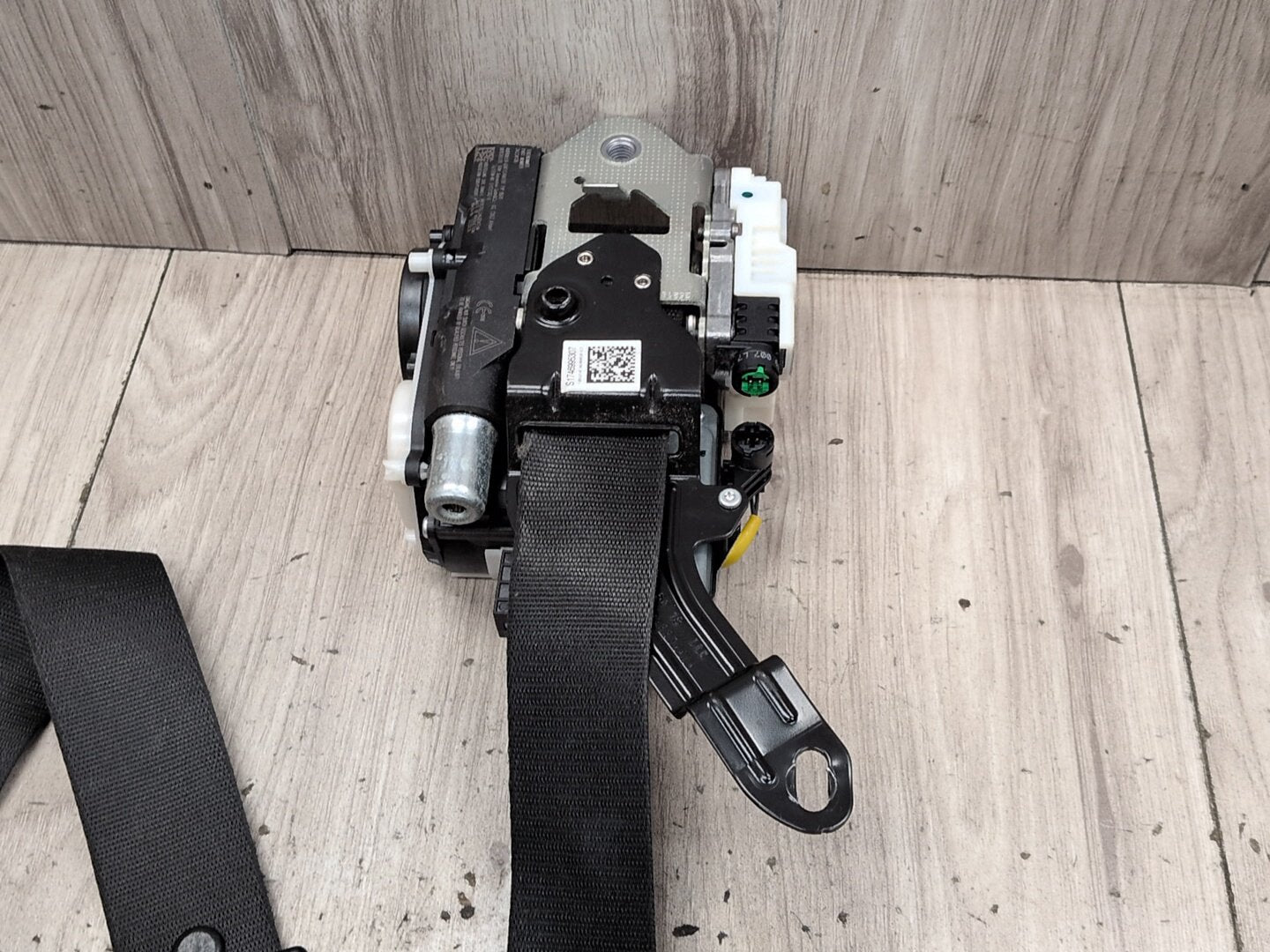 OEM BMW F97 F98 G01 G02 X3 X4 X3M Front Left Driver Seatbelt Seat Belt Retractor