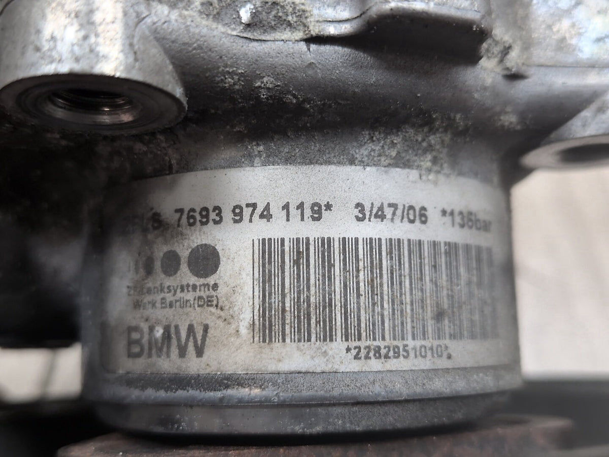 2004-2010 BMW E64 M6 S85B50A Engine Motor Power Steering Pump 7834287