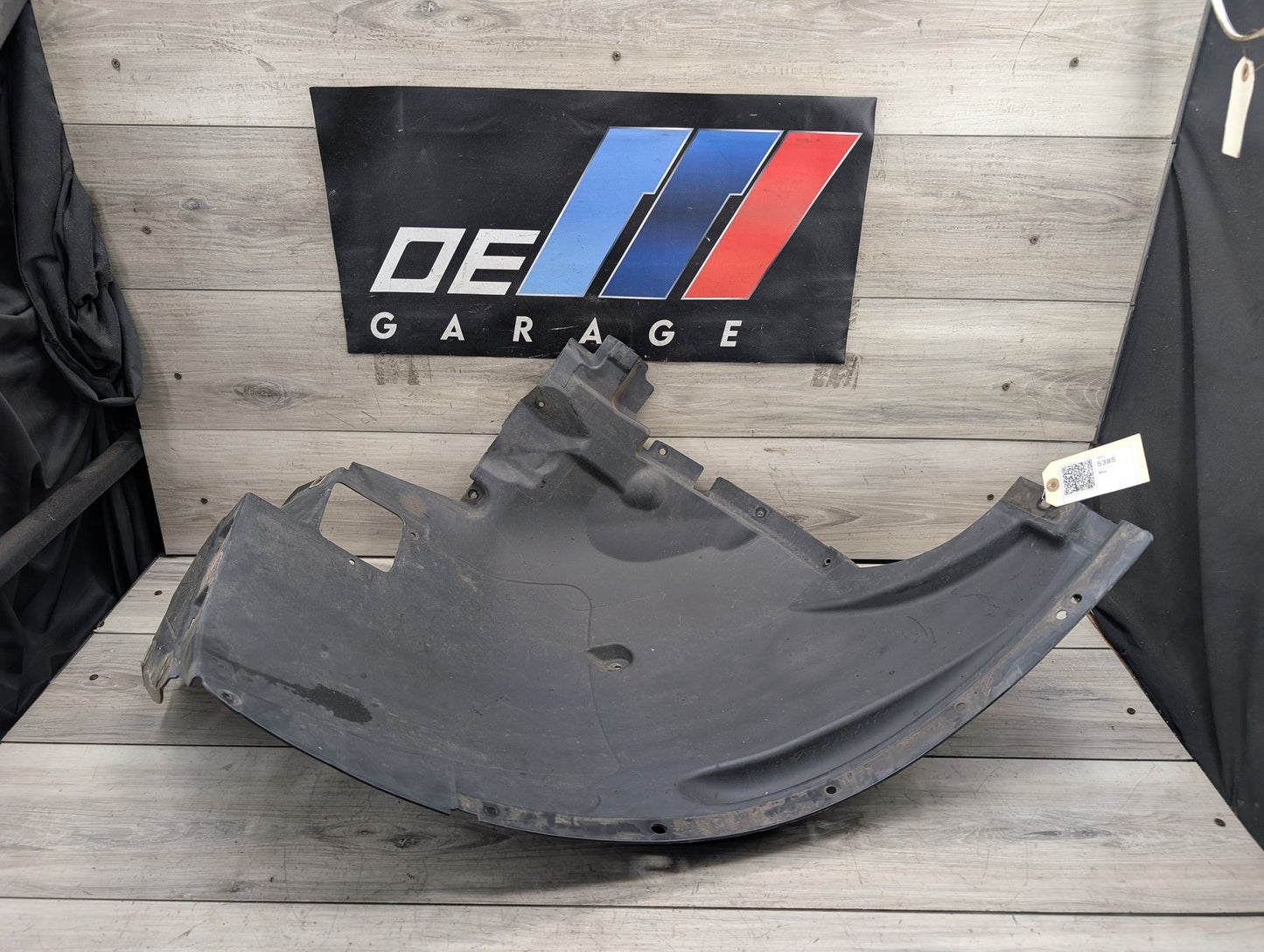 2007-2013 BMW X5 E70 Front Left Driver Wheel Fender Liner Splash Guard 7234832
