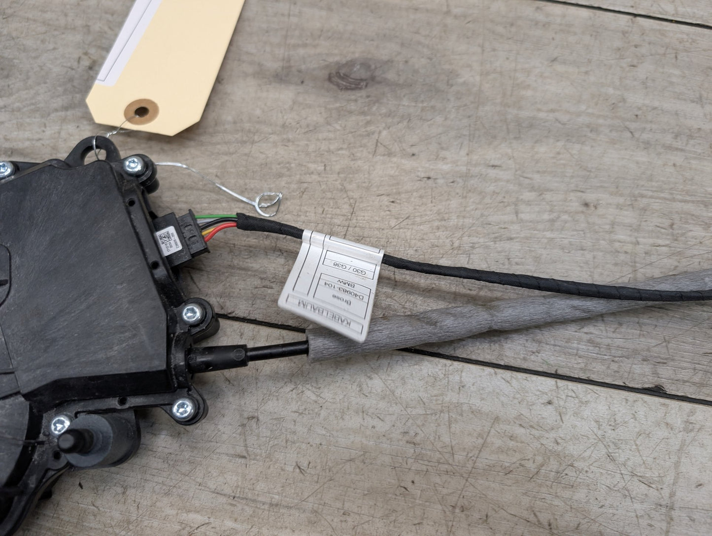 2017-2023 BMW 530i G30 Liftgate Trunk Lid Liftgate Lock Latch Actuator 7383561