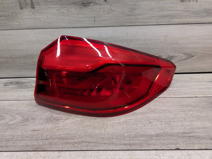 17-20 OEM BMW F90 G30 530 540 M550 M5 Rear Passenger Side Outer Tail Light