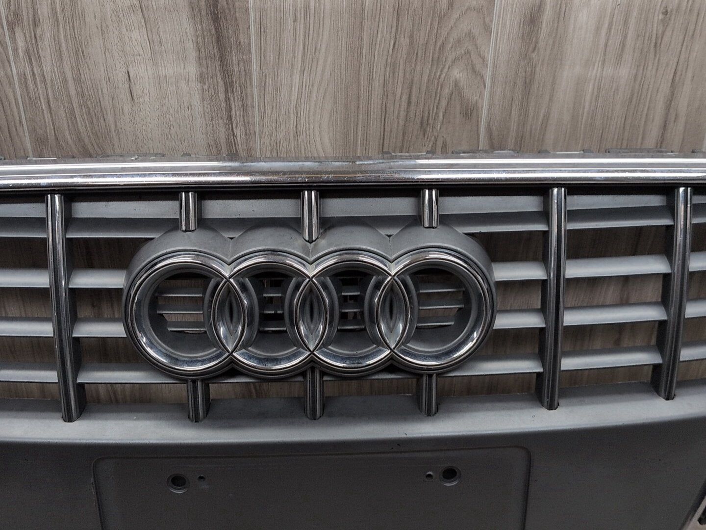 2008-2017 Audi S5 8T Front Middle Center Bumper Cover Grille 8T0853651F