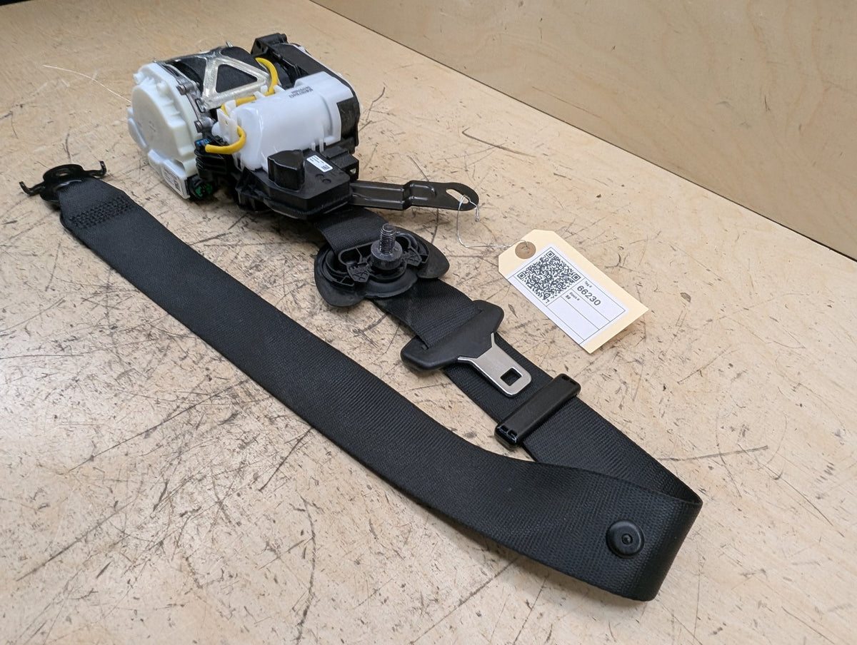 OEM BMW G11 G12 740 750 M760 Front Right Passenger Seat Belt Retractor Black