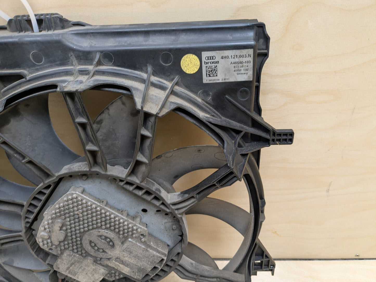 2008 - 2017 Audi S5 8T Radiator Fan Shroud Housing w/ Motor 4H0121003N