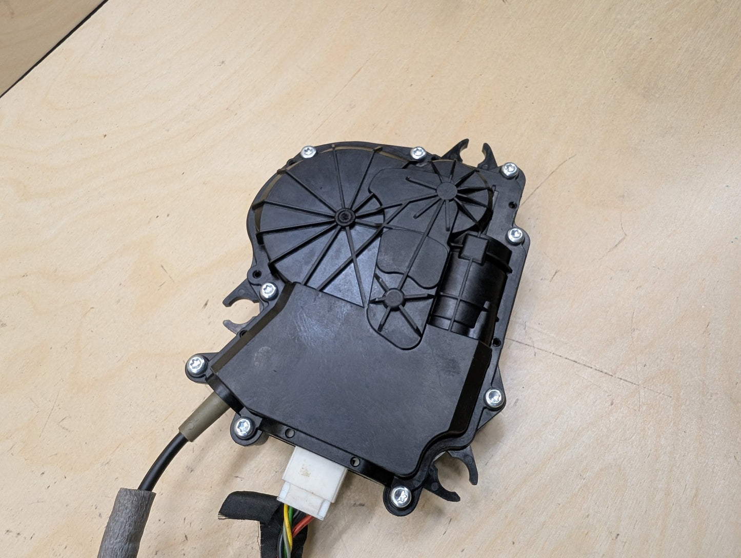 OEM BMW F36 428 430 435 440 Trunk Liftgate Hatchback Power Lock Latch Actuator