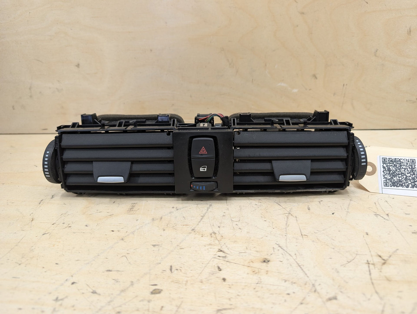 OEM BMW F30 F32 F33 F36 F80 F82 F83 M3 M4 Front Dash Central AC Air Vent Grille