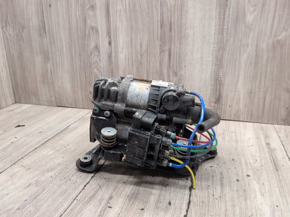 16-22 OEM BMW G11 G12 740 750 M760 Air Suspension Compressor Pump Module Motor