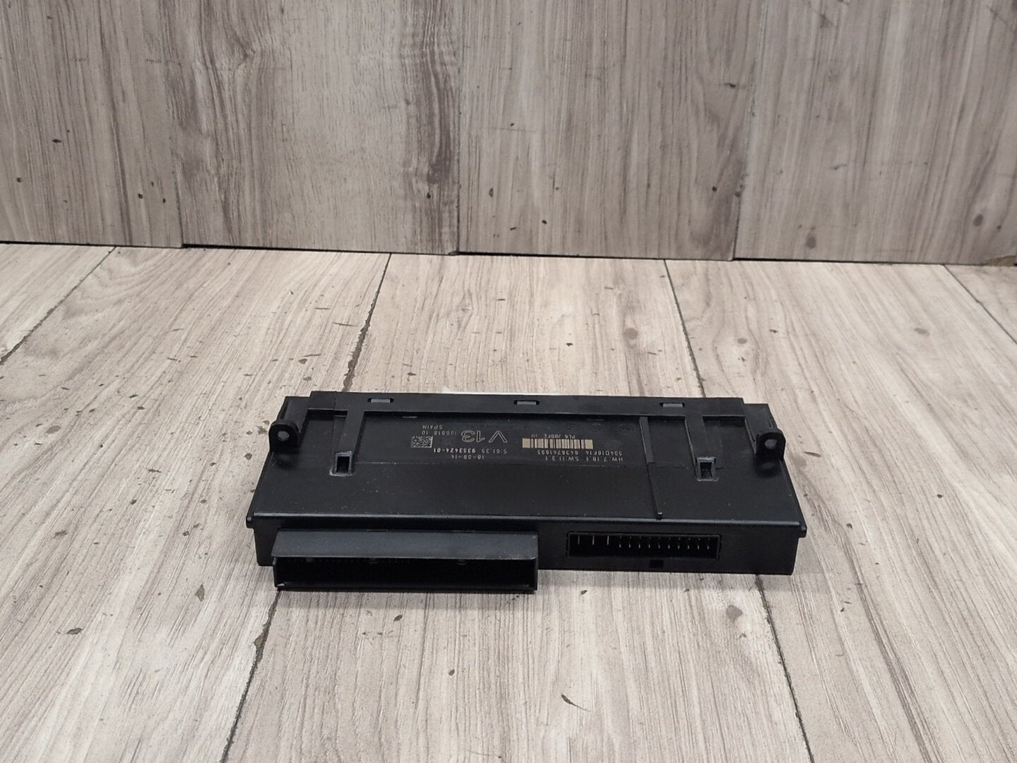 2012-2018 BMW M6 F06 BCM Body Control Module 9353424