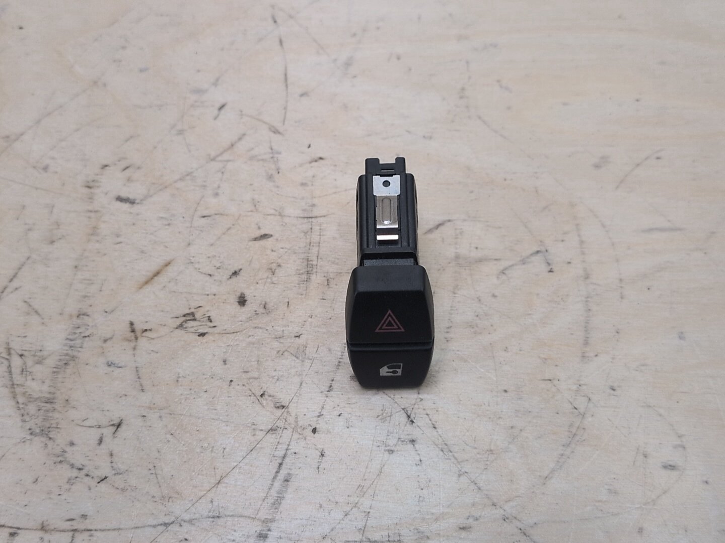 2011-2016 BMW X3 F25 AUX/ USB Charger Port Socket 9161896