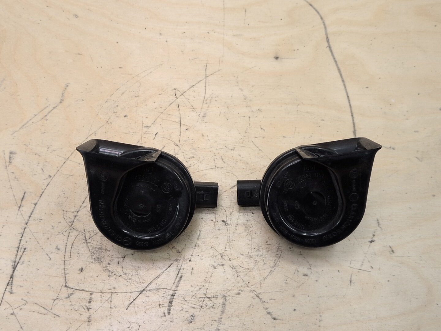 2016-2022 BMW 750i G12 Alarm Horns SET 7342946