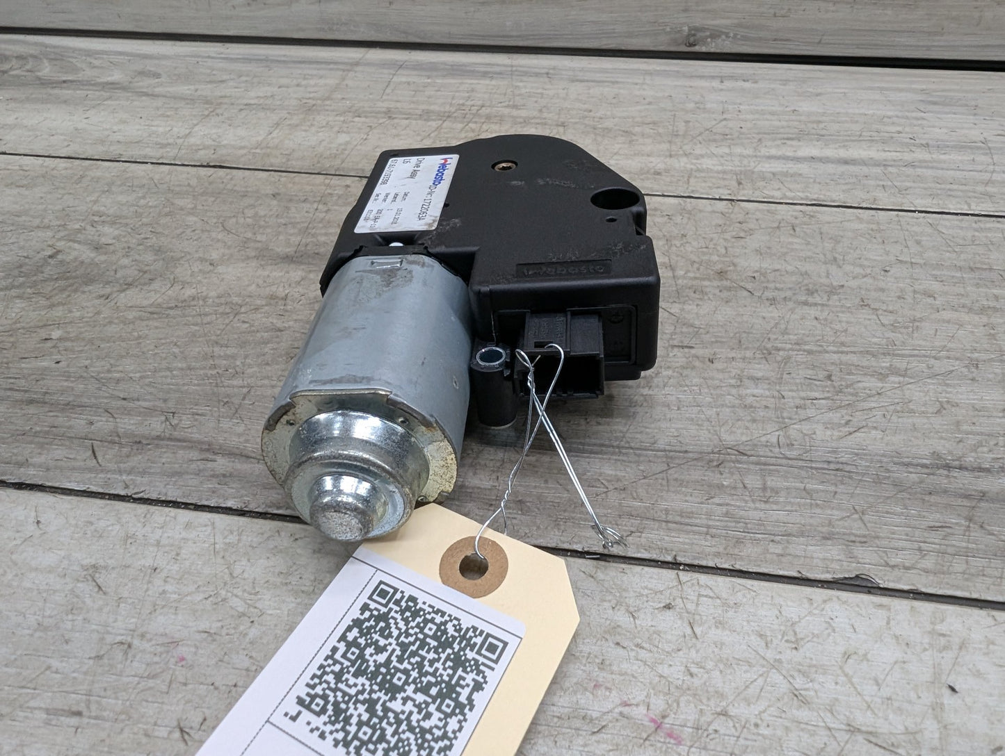 OEM BMW F02 F06 F10 F13 F16 F22 F30 F32 F36 F80 F82 Sunroof Glass Motor Drive
