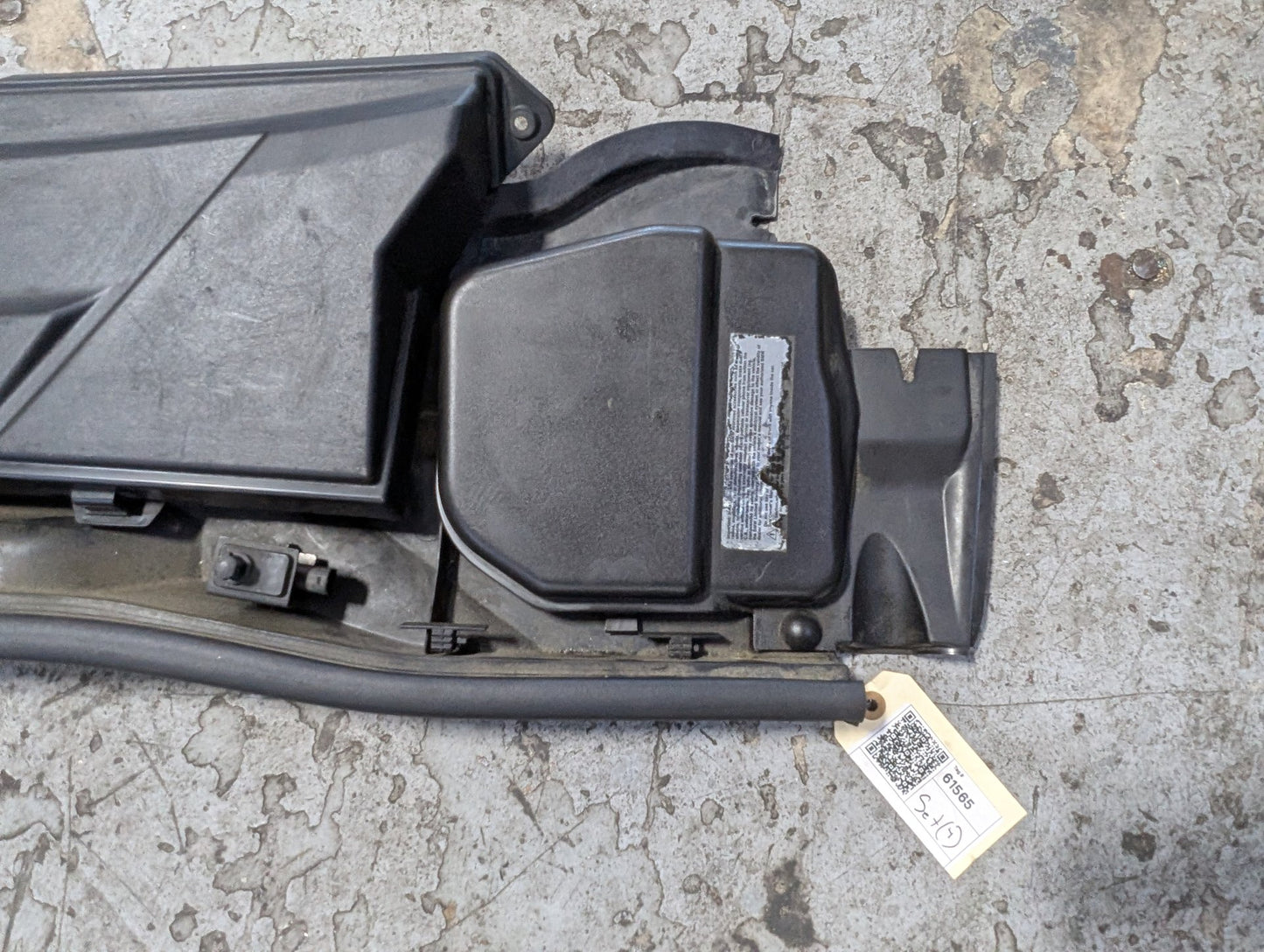 06-13 OEM BMW E90 E92 E93 328 335 Cabin Air Filter Cowl Housing Lower Upper SET