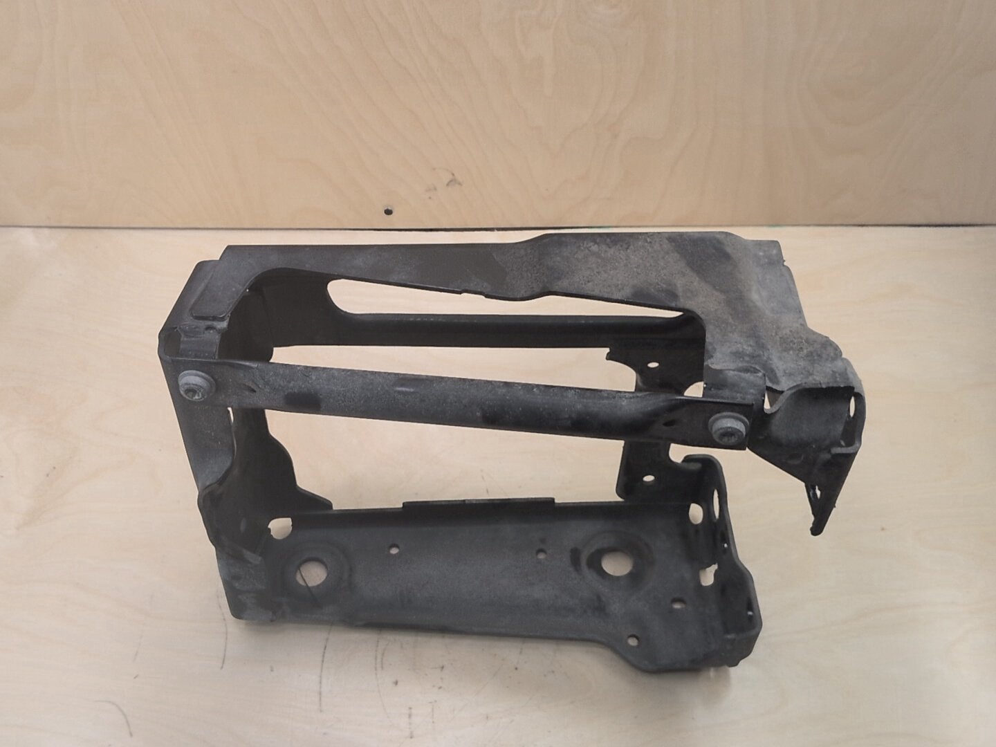 OEM BMW G01 G02 F97 F98 X3 X4 Front Left Driver Radiator Reinforcement Bracket