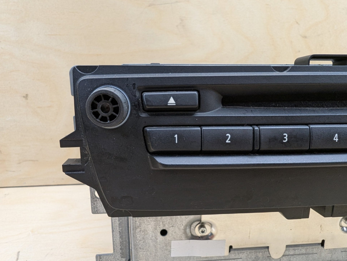 09-13 OEM BMW E90 E92 E93 135 328 335 CIC Navigation Headunit CD FM Radio Tuner