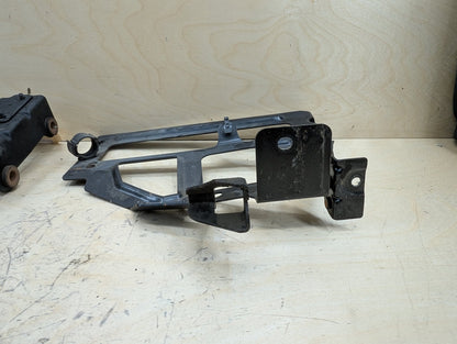 2011-2017 Audi RS5 8T Radiator Lower Mounting Brackets SET 8K0121259 OEM