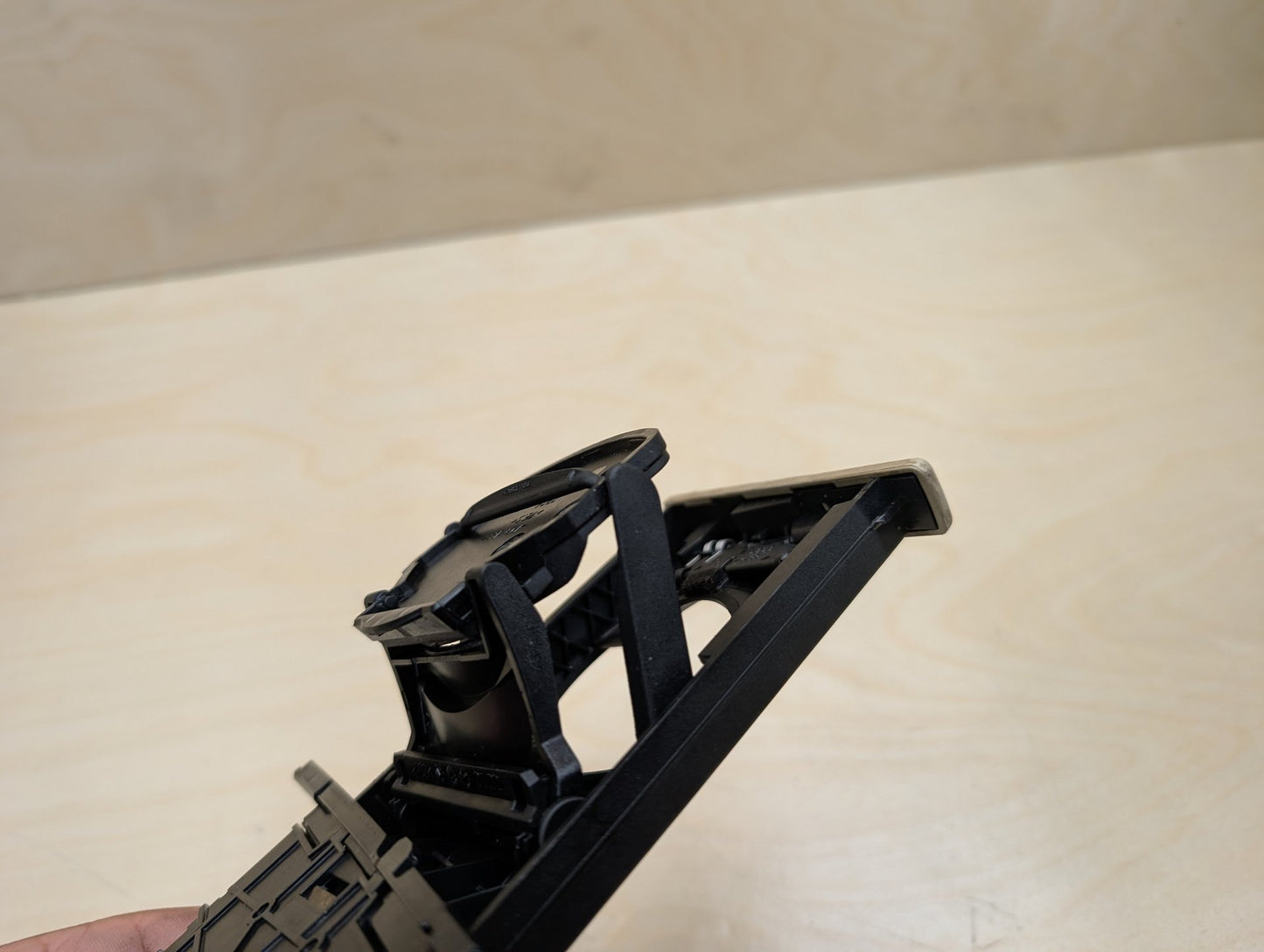 2007-2013 BMW 328i E93 Center Console Cup Holder 9173473