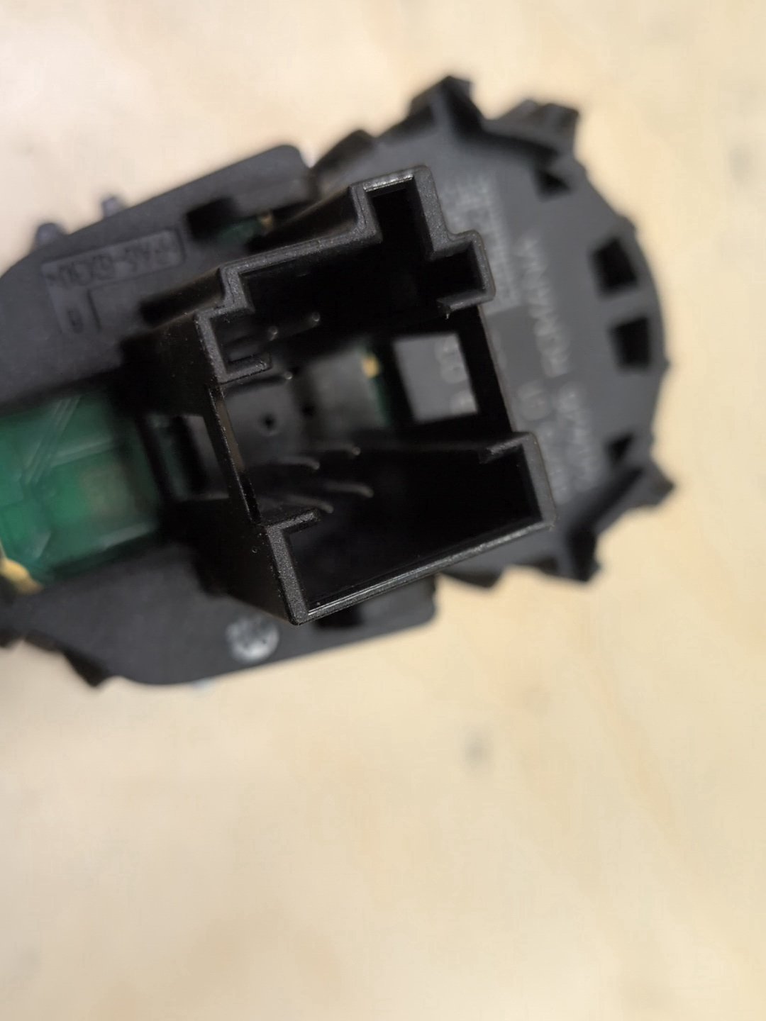 2016-2022 BMW 750i G12 Start Stop Button 9869563
