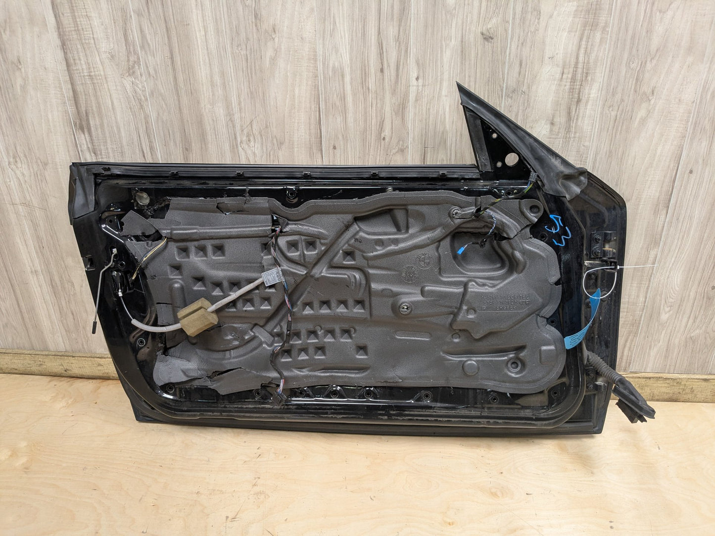 08-13 BMW E82 E88 128i 135i Front Right Passenger Door Shell Panel Black 668