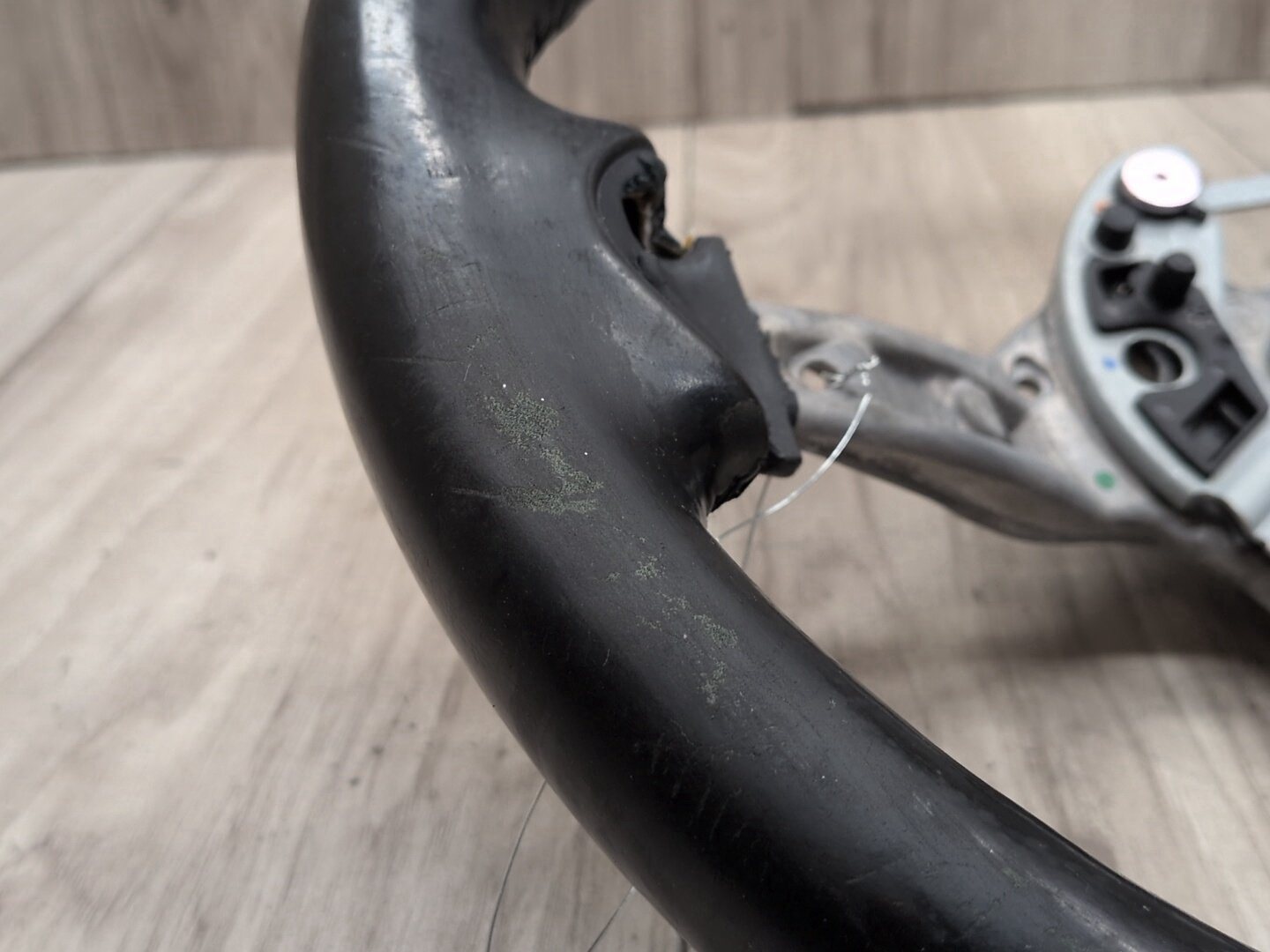 OEM BMW F10 F12 F13 F06 M SPORT Steering Wheel Black Leather MANUAL