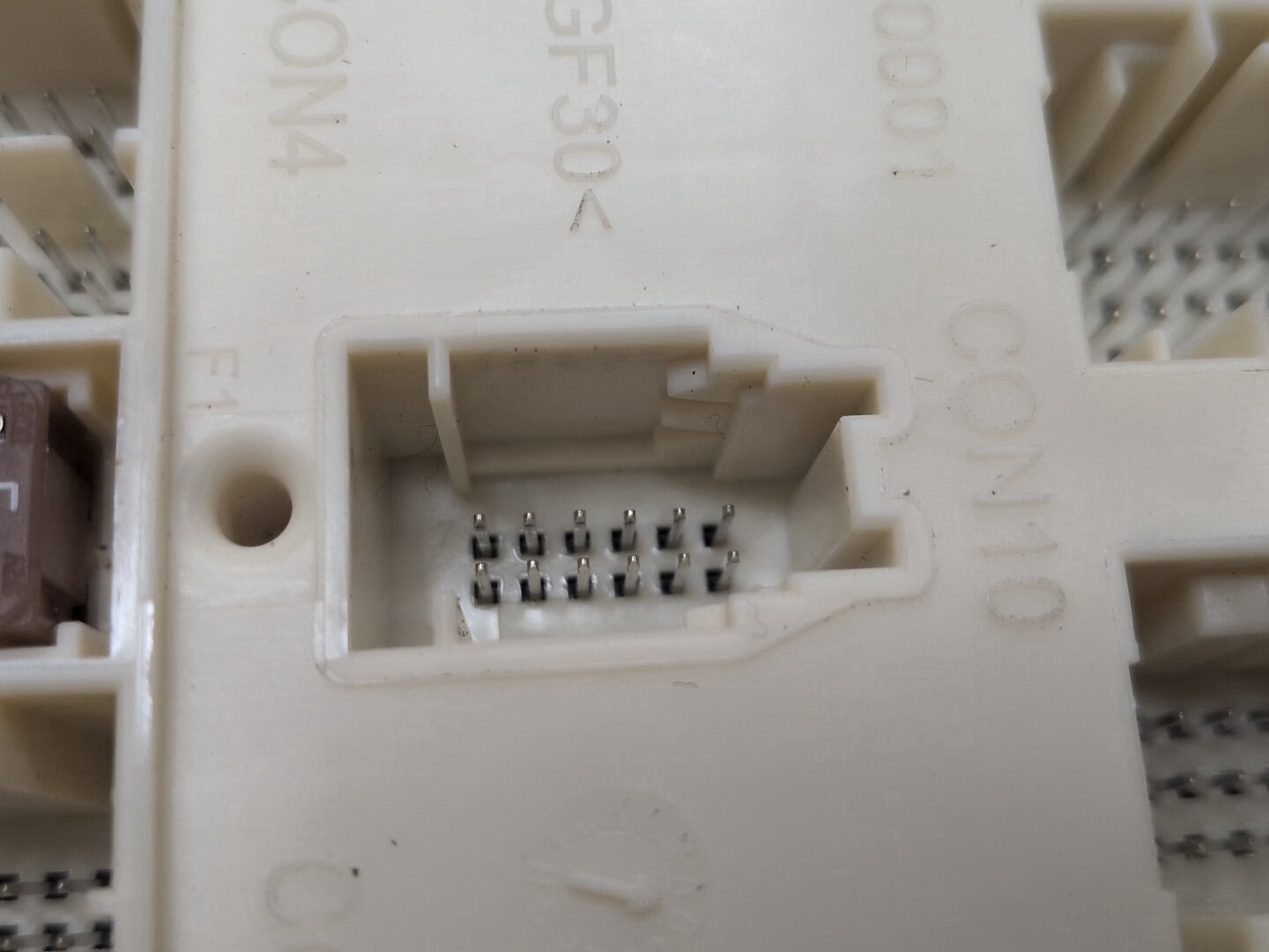 2019 - 2026 BMW X5 G05 Bdc Body Domain Fem Control Module 9433499 N63B44M3