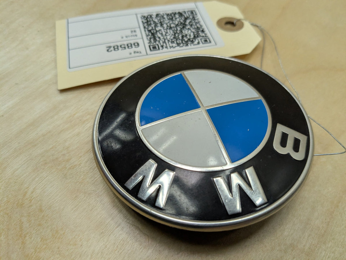 OEM BMW E82 E92 F02 F10 F22 F30 F44 F82 Rear Trunk Lid Round Emblem Logo 82MM