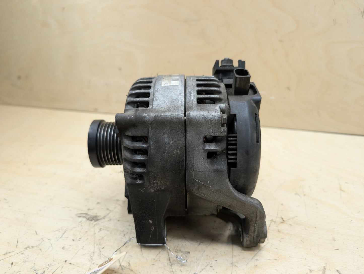 OEM BMW E84 F10 F22 F25 F30 F32 F36 N20 N26 Charging Alternator Generator 210A