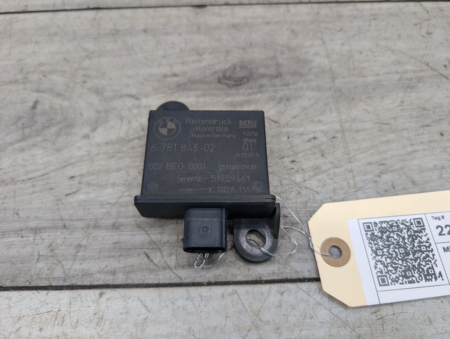 OEM BMW E70 E90 E92 X5 Trigger Transmitter Tire Pressure Monitor Sensor TPMS RDC