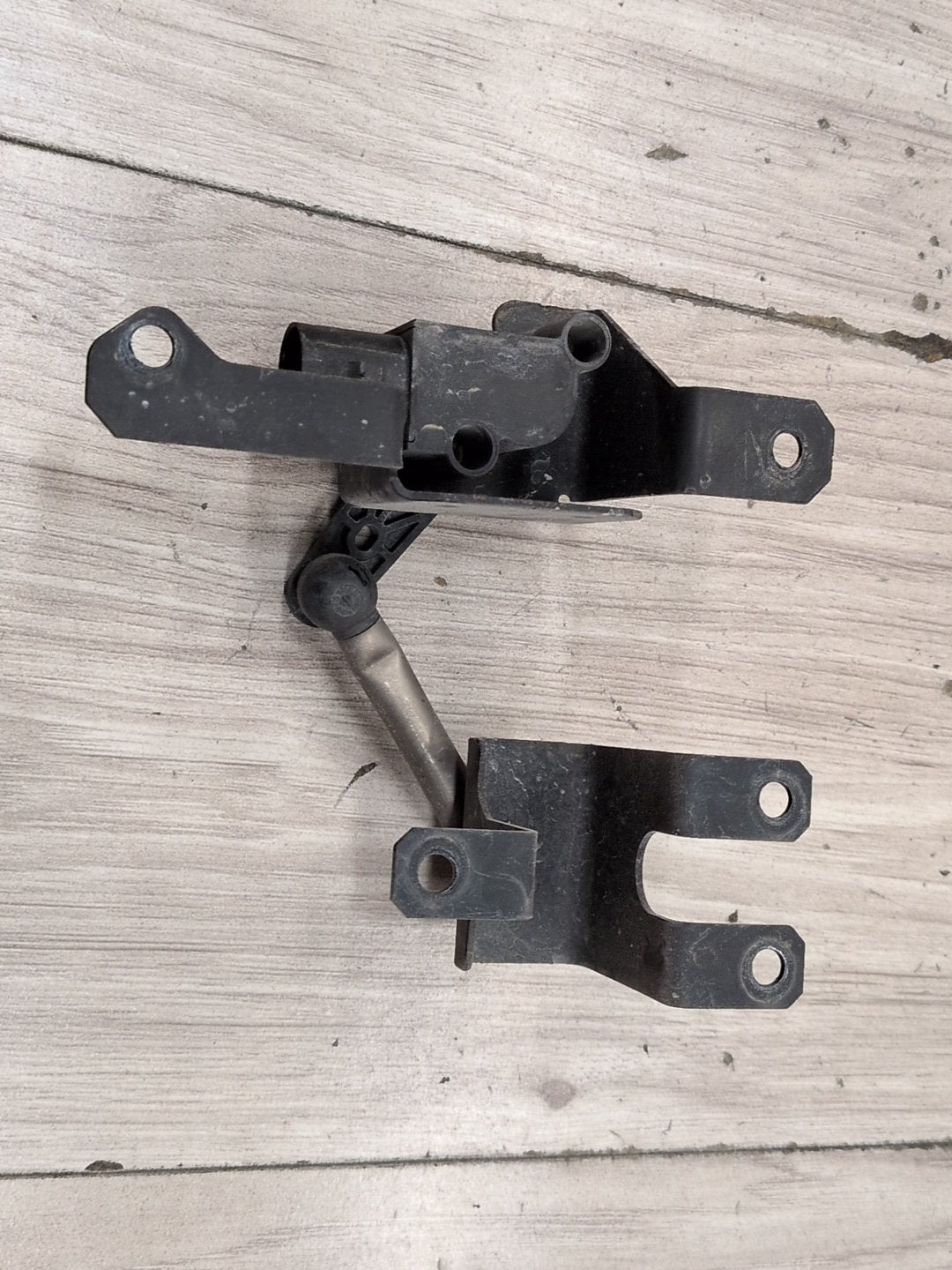 2015-2018 Audi Q3 8U Suspension Height Level Sensor 1T0907503B