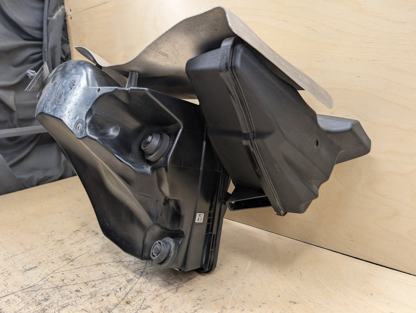 OEM BMW G20 G22 G23 M340 M440 Engine B58 AirBox Air Box Filter Cleaner Housing