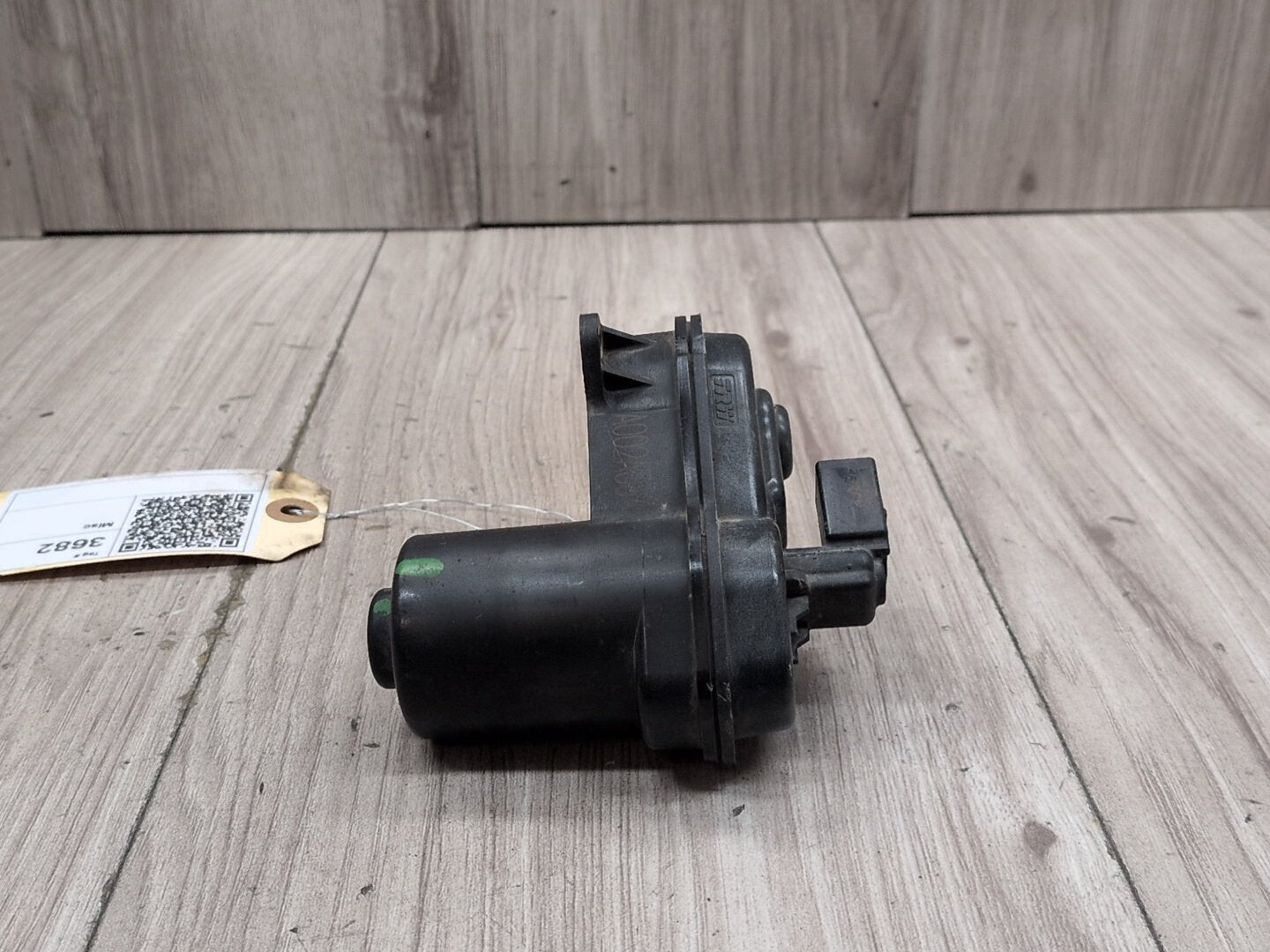 2019 - 2026 BMW X5 G05 Rear Left or Right Brake Caliper Actuator 6888850 N63B44M3