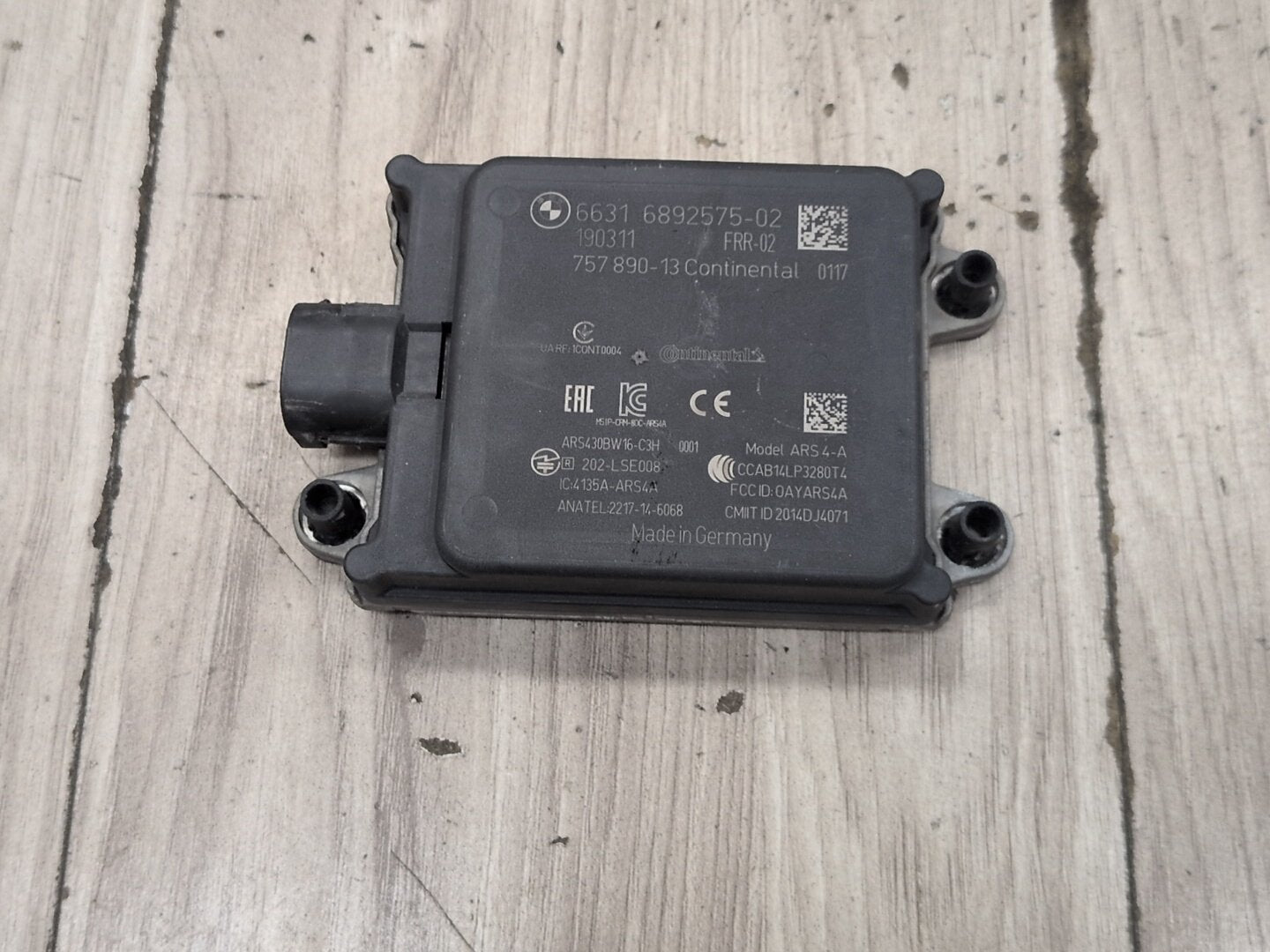 2016-2022 BMW 750i G12 - Front Bumper Cruise Control Distance Radar Senor Module PN: 6892575