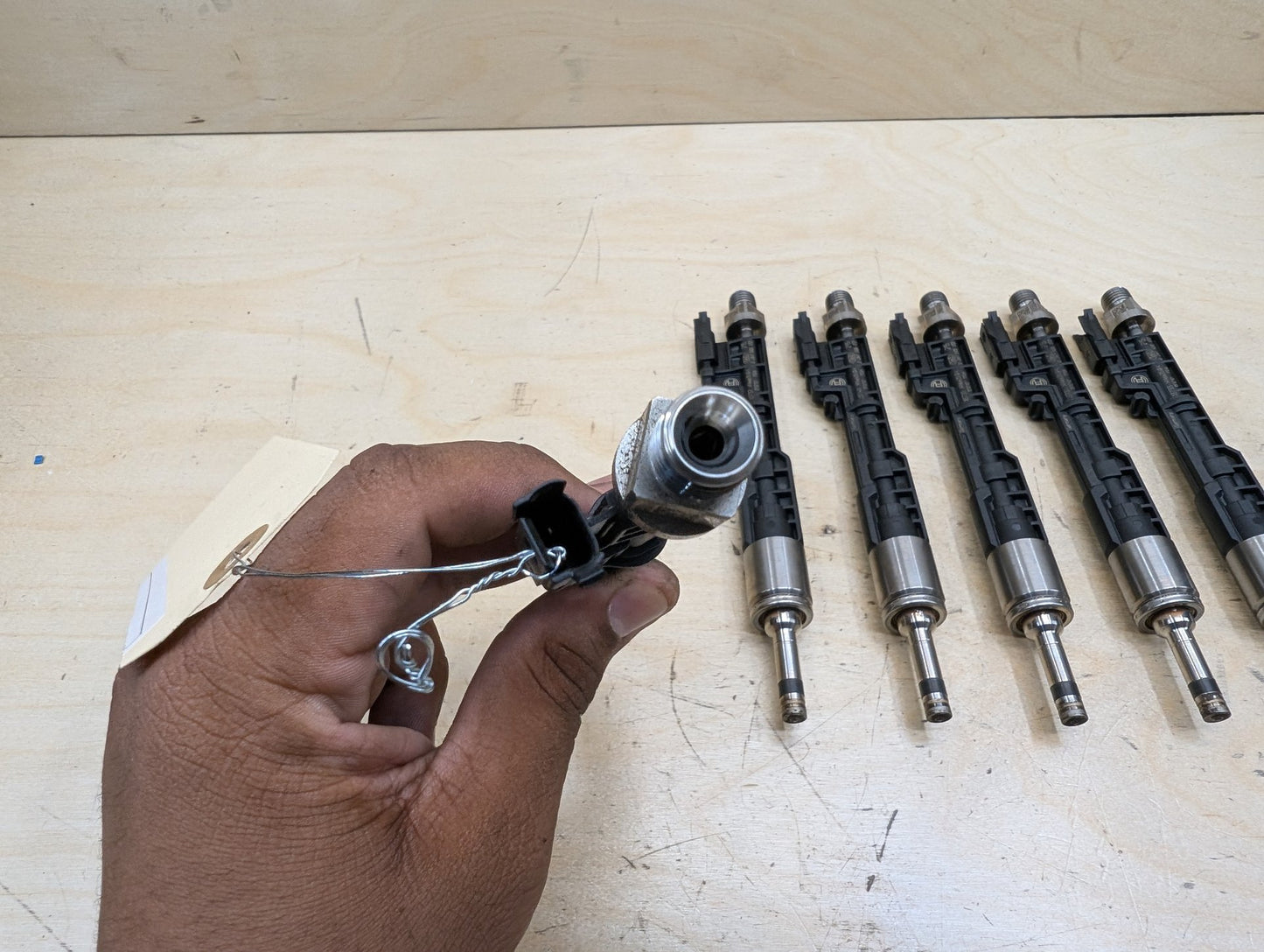 2015-2019 BMW X6 F16 Engine Motor Fuel Injector SET 7639994