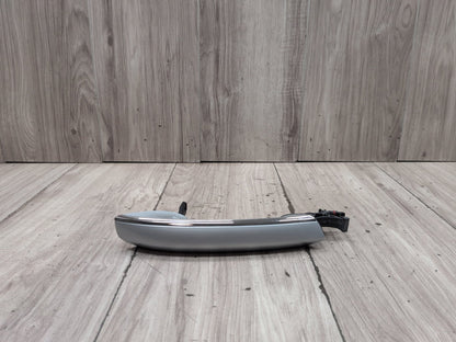2016-2019 BMW 740Li G12 Right Passenger Door Handle w/ Comfort Access 7411034
