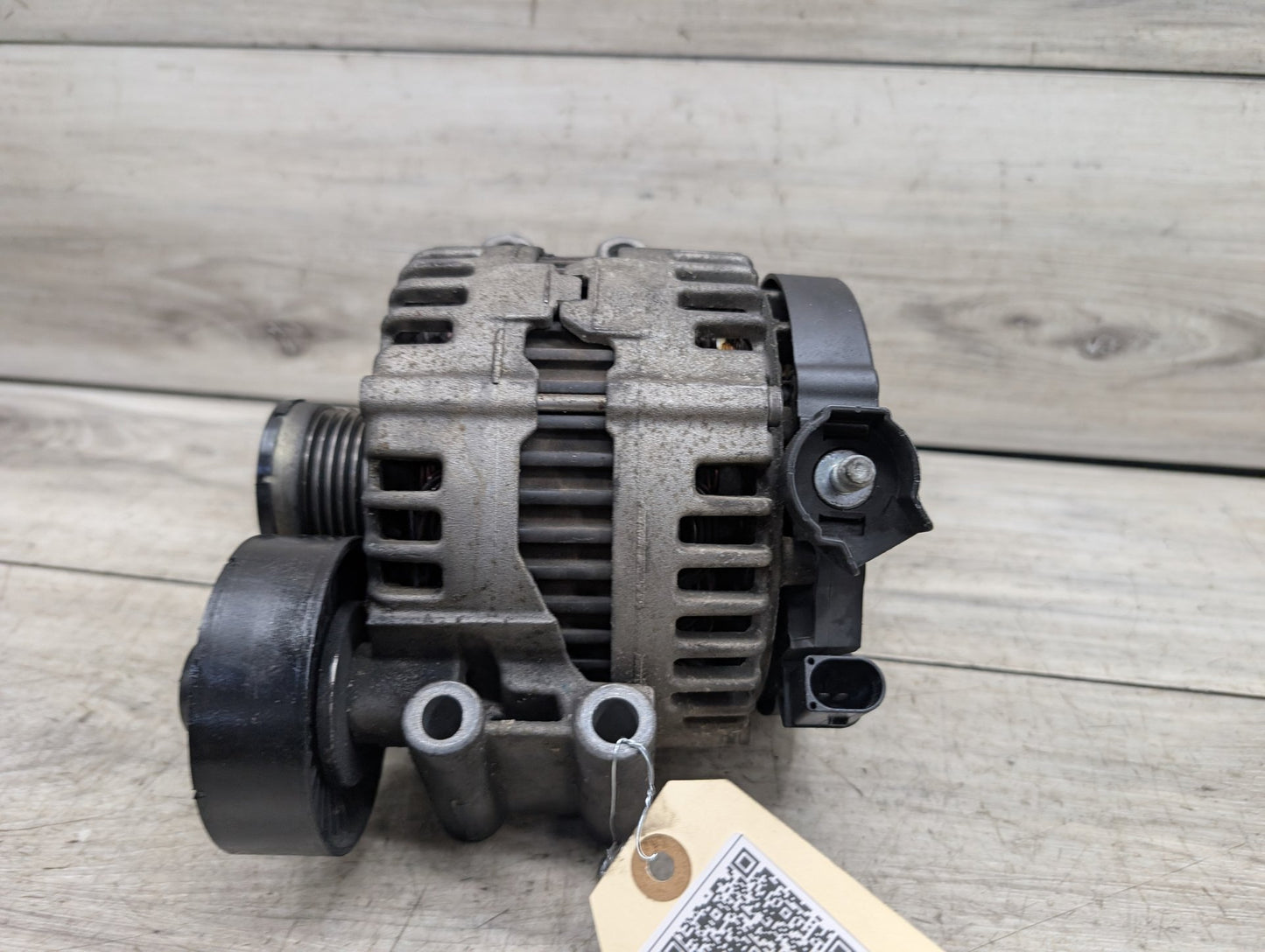 OEM BMW E82 E88 E90 E92 E93 F10 128 328 Engine N51 N52 Alternator Generator 180A