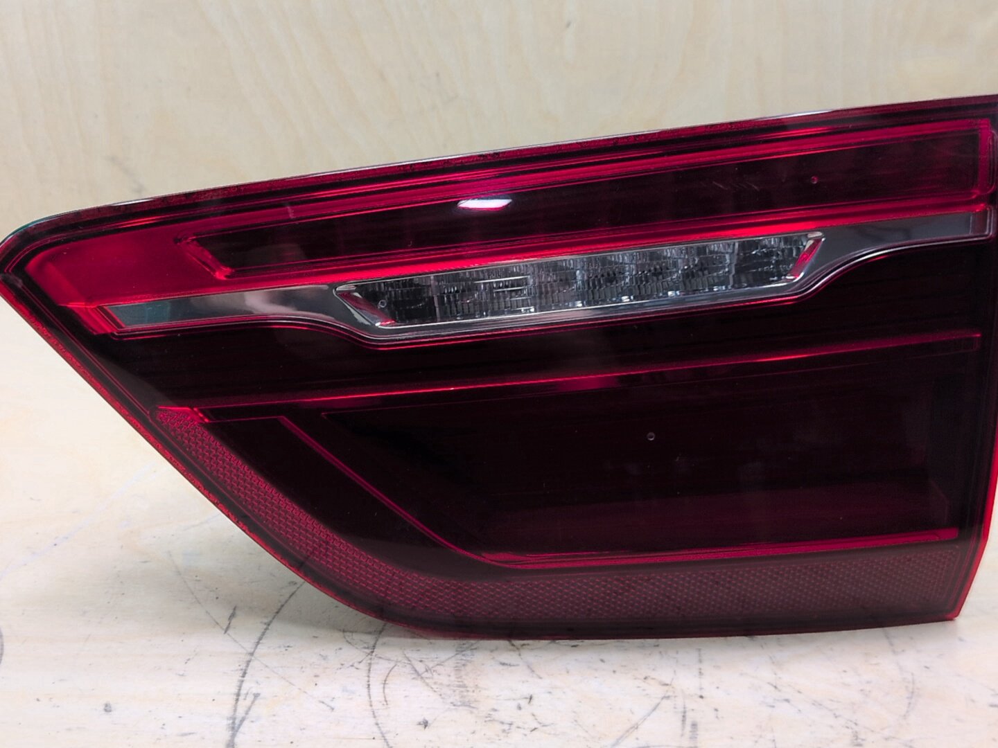 15-19 OEM BMW F16 F86 X6 X6M Rear Right Passenger Inner Liftgate Stop Tail Light