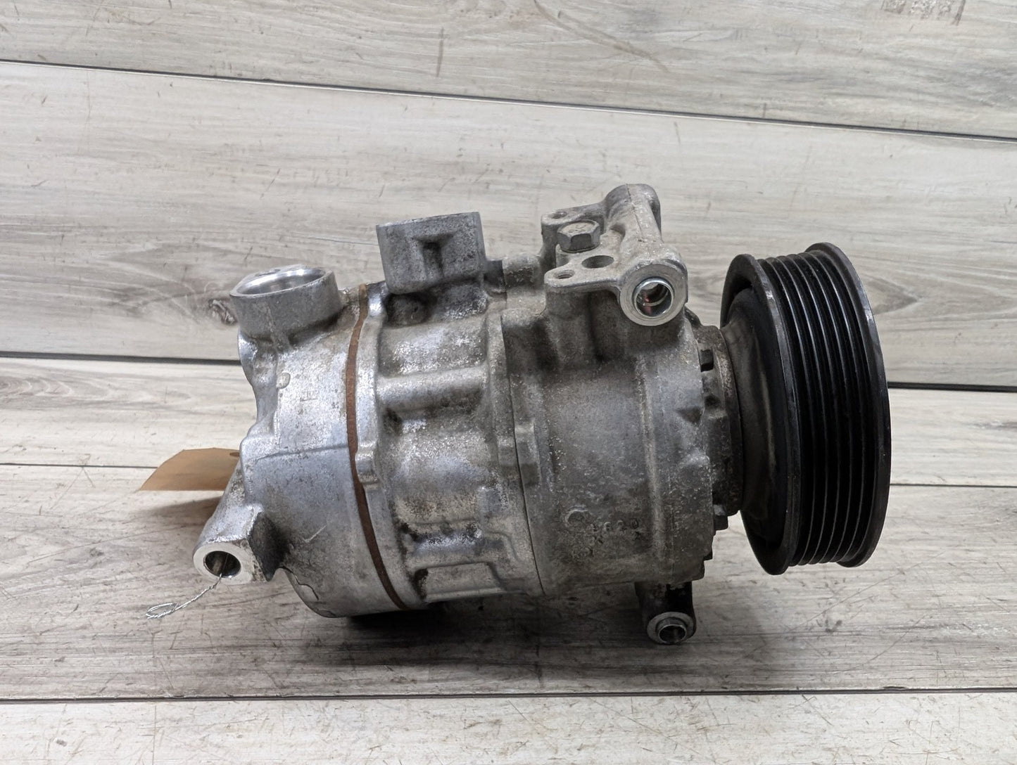 2009 - 2017 Audi Q5 8R Air Suspension Compressor Pump 8T0260805E EA888