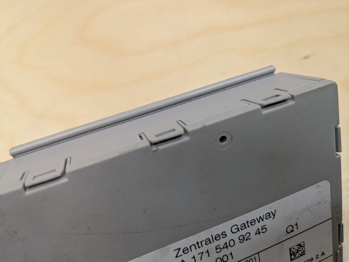 2009-2011 Mercedes-Benz SLK-Class R171 Gateway Module A1715409245 OEM