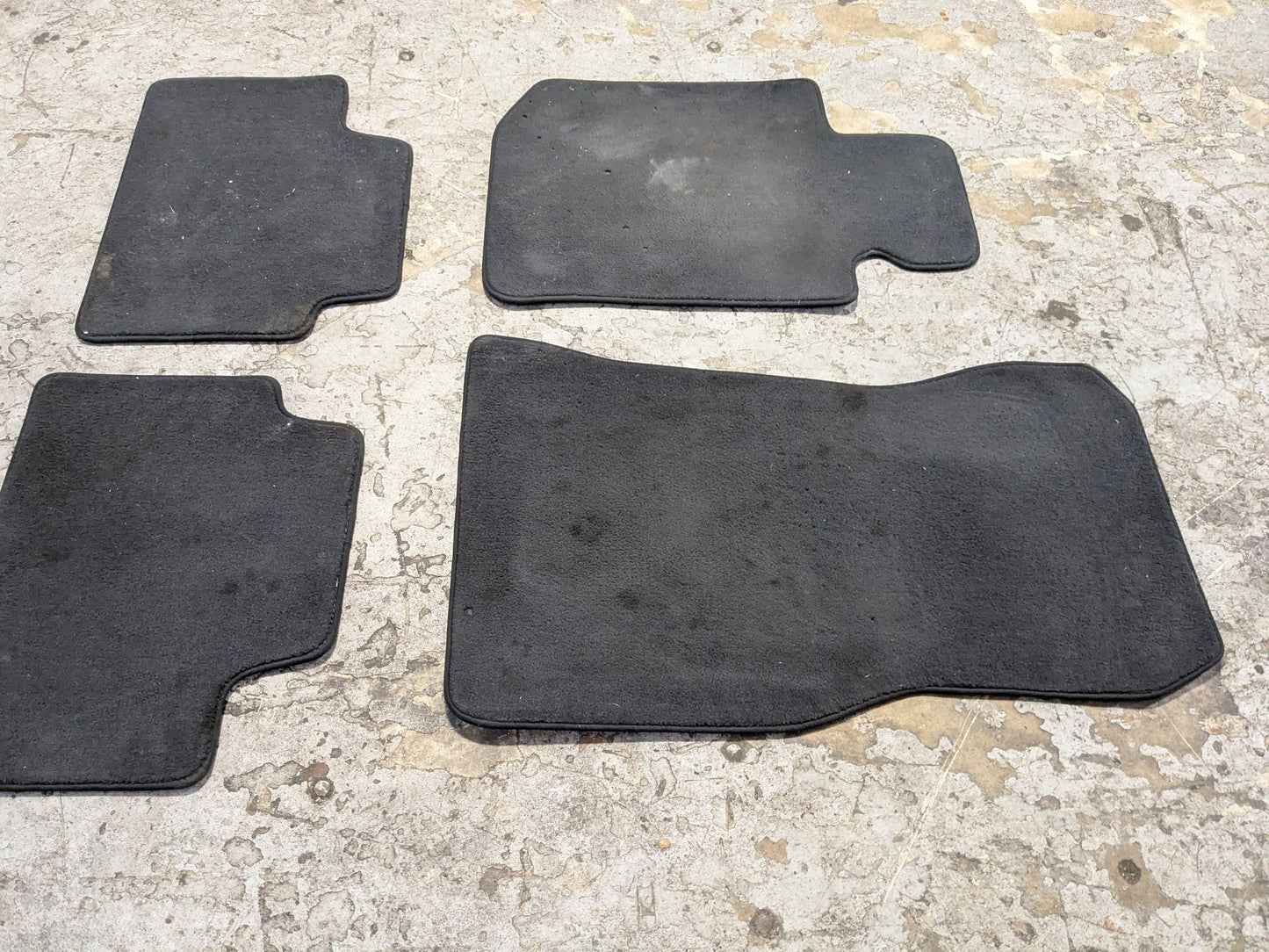 2019 - 2026 BMW 330i G20 Front Rear Left Right Mat Carpet Floor Mats SET 7481640 B46B20O1