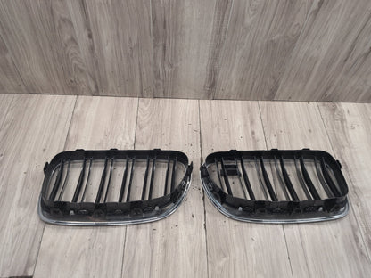 2011-2016 BMW M5 F10 Front Left Right Upper Bumper Grilles SET 8057228 OEM