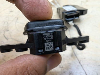 2018-2024 BMW X3 G01 - Steering Wheel Heater Switch PN: 6884432