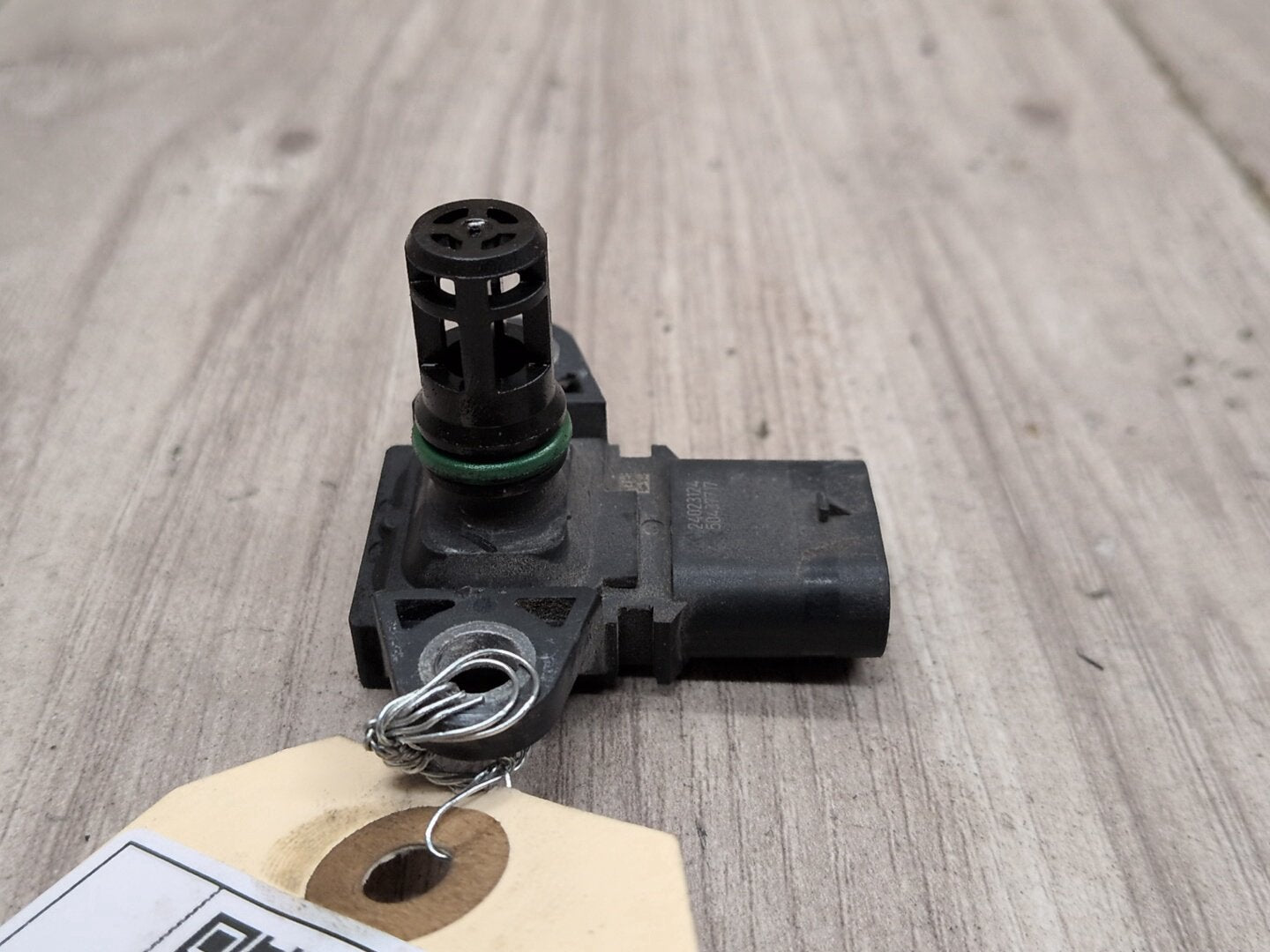2013 - 2019 BMW 750i F01 Manifold Absolute Pressure (MAP) Sensor 7599042 N63B44O1