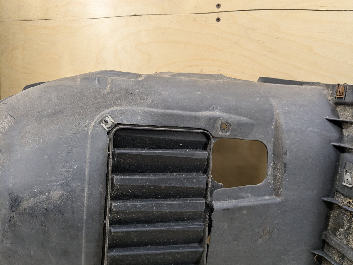 2007-2013 BMW 328i E92 Front Right Passenger Fender Liner Splash Guard 7162832