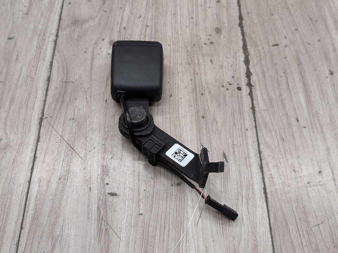 17-21 OEM BMW G21 G20 330 M340 Rear Left Driver Seatbelt Seat Belt Buckle
