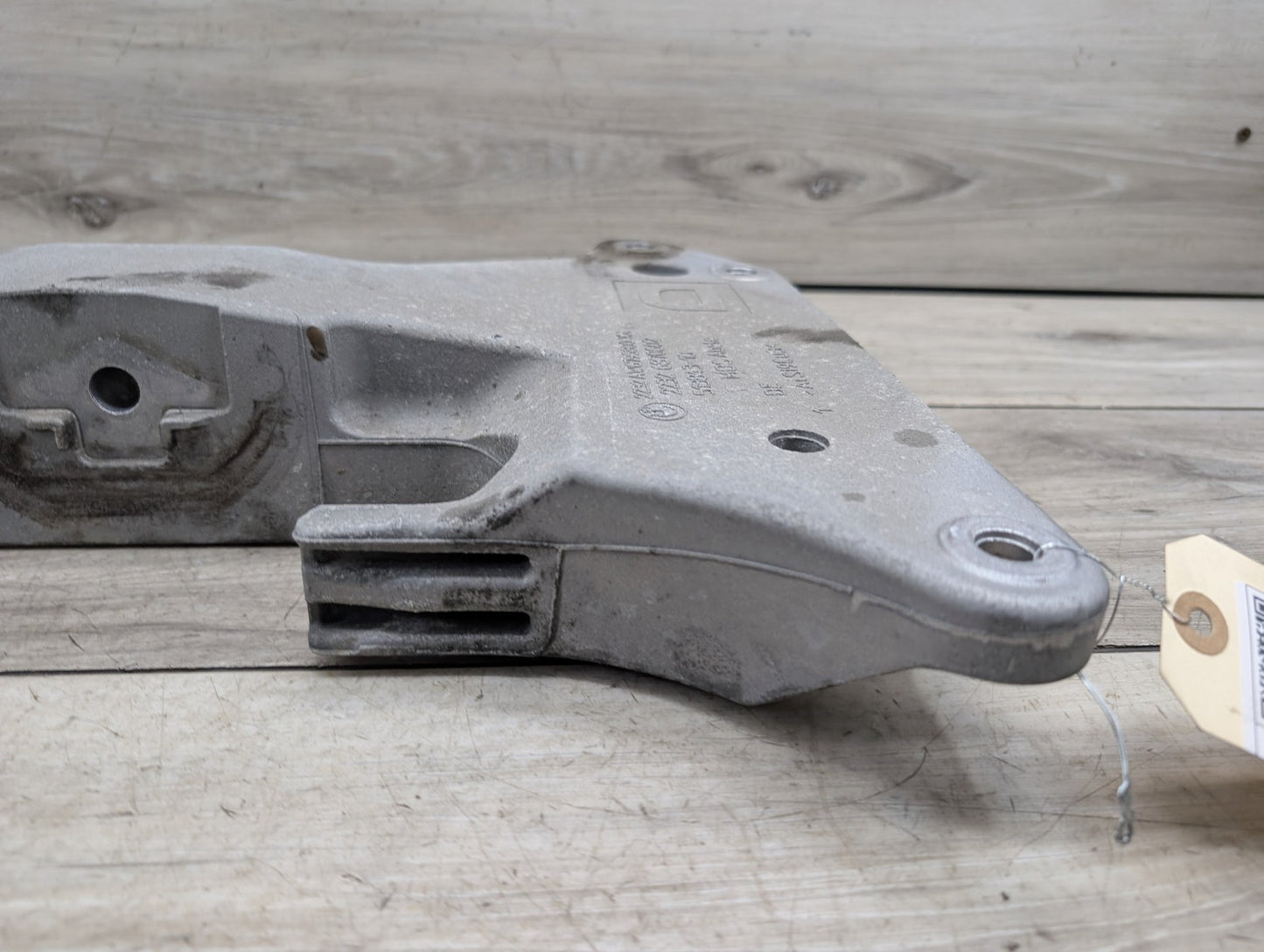 2017-2023 BMW 530i G30 Transmission Mount Bracket 6870602