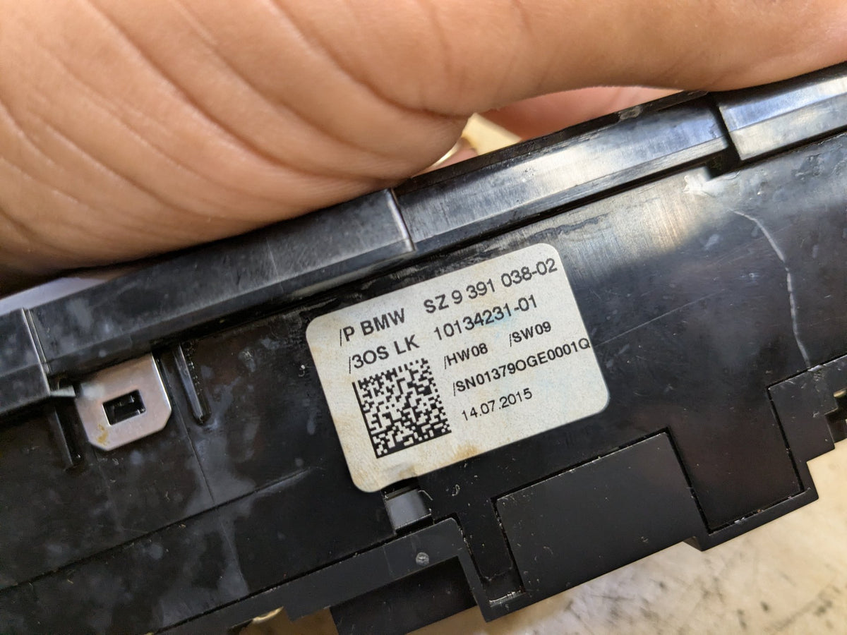 2016-2019 BMW 750i G12 Operating Traction Switch 9391038 OEM