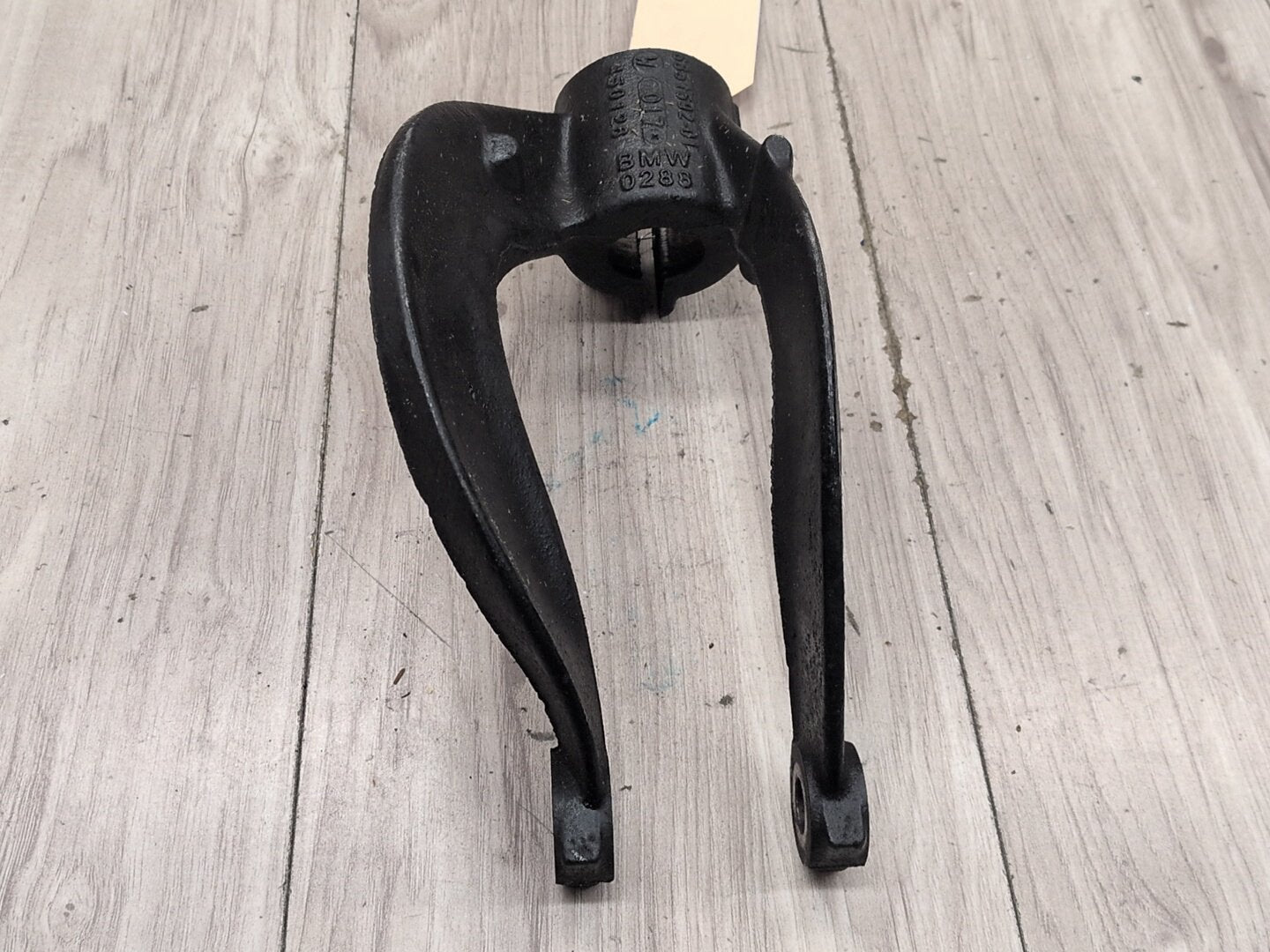 2014 - 2018 BMW X5 F85 Front Right Passenger Spring Strut Shock Absorber Bracket 6851592 S63B44T2